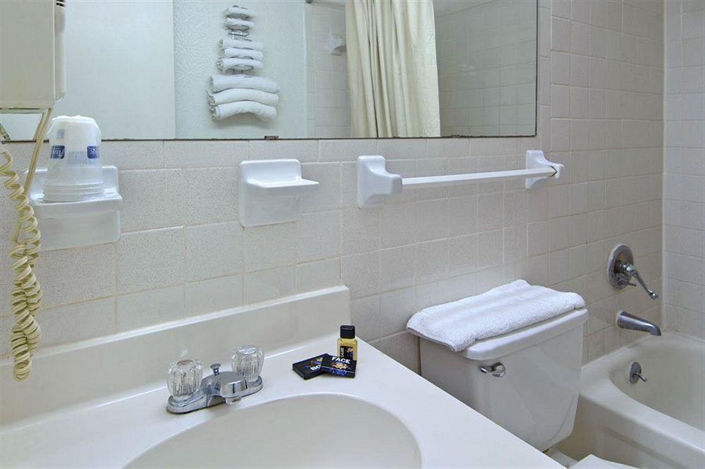 Home Suites San Antonio Exteriör bild